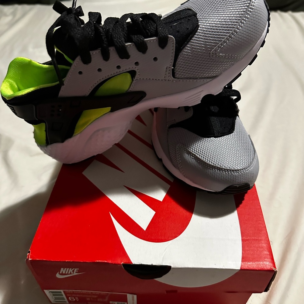Nike Kids' Black and Gray Sneakers